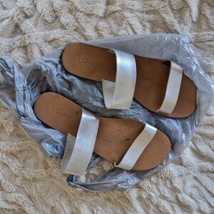 J. Crew Silver sandals with a touch of glamour #glamour #sandals